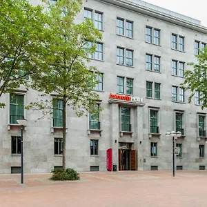 4* מלון Intercityhotel